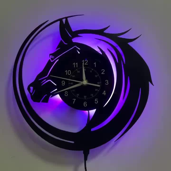Luminous Vinyl Wall Clock Designed for Horse Enthusiasts, Perfect for Decorating Living Rooms And Bedrooms. an Ideal Gift for Birthdays And Christmas for Friends And Loved Ones. Note: Battery Not Included
