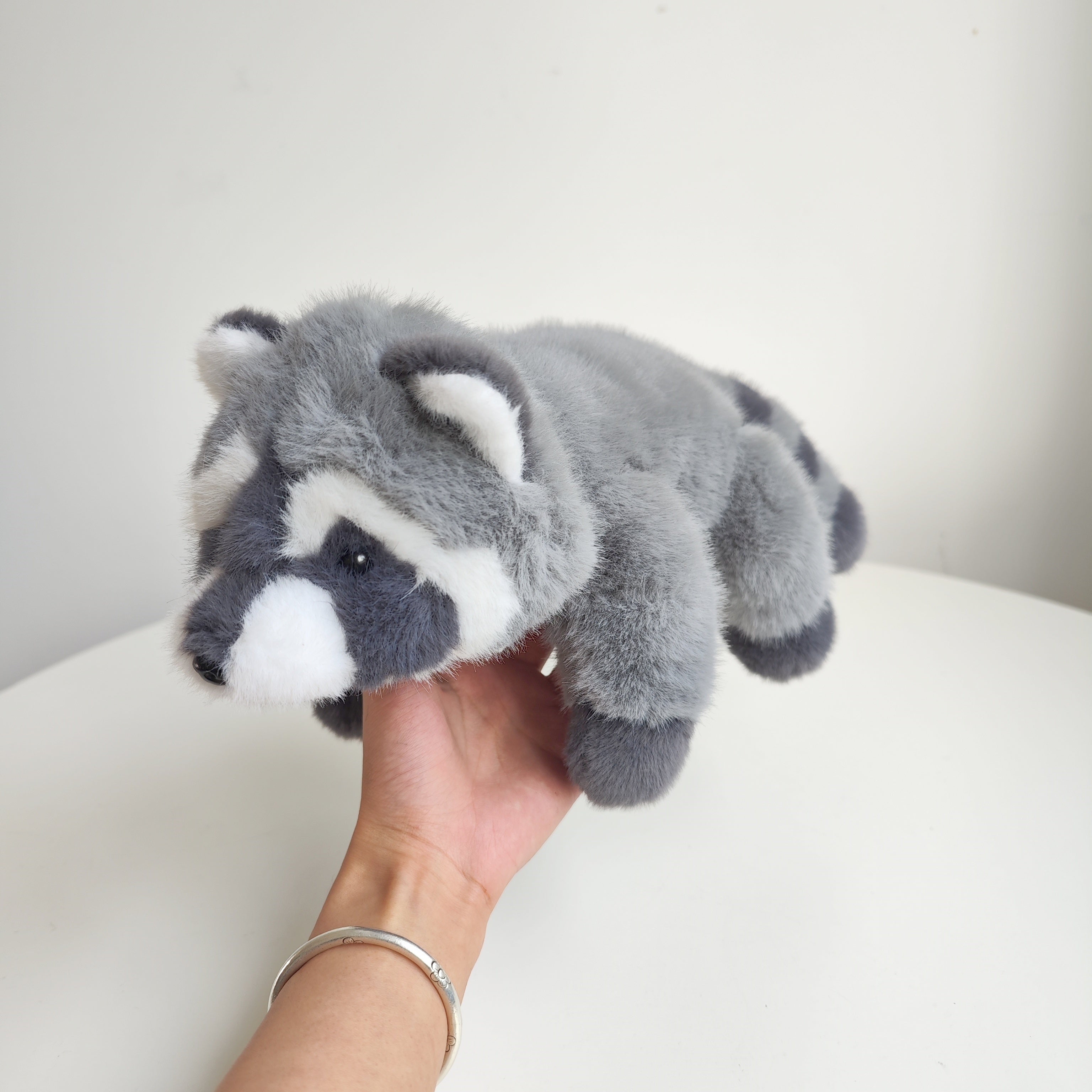 1pc Grey Raccoon Plush Doll, Soft Synthetic Stuffed Animal, Collectible Lesser Panda Plushie, Ideal for Wedding, Christmas, Halloween Decor, Room Decoration, Perfect Gift for Friends