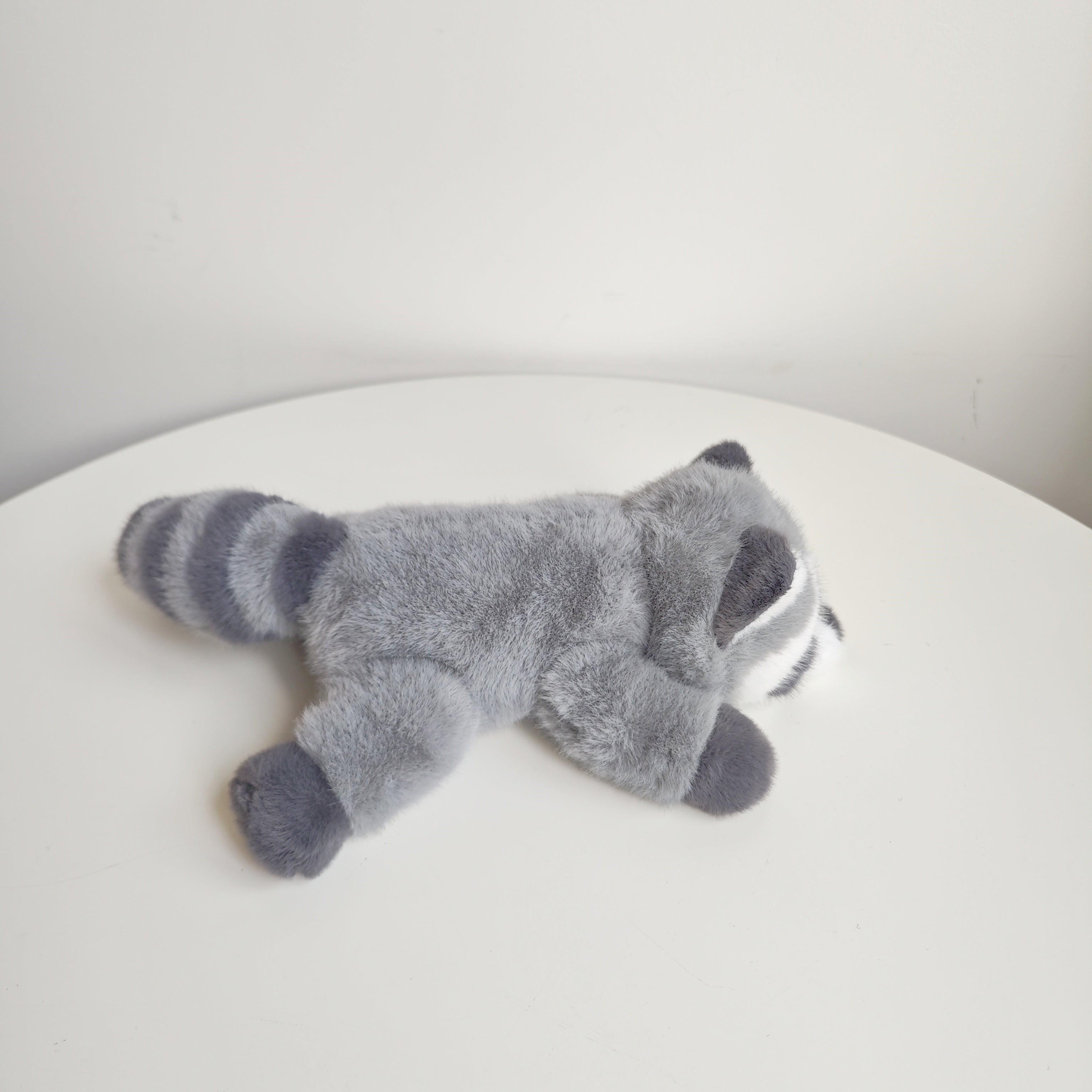 1pc Grey Raccoon Plush Doll, Soft Synthetic Stuffed Animal, Collectible Lesser Panda Plushie, Ideal for Wedding, Christmas, Halloween Decor, Room Decoration, Perfect Gift for Friends
