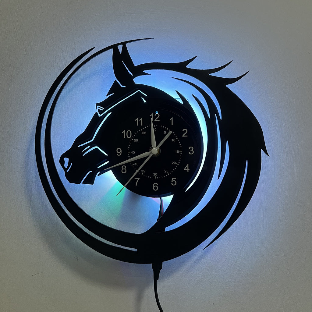 Luminous Vinyl Wall Clock Designed for Horse Enthusiasts, Perfect for Decorating Living Rooms And Bedrooms. an Ideal Gift for Birthdays And Christmas for Friends And Loved Ones. Note: Battery Not Included