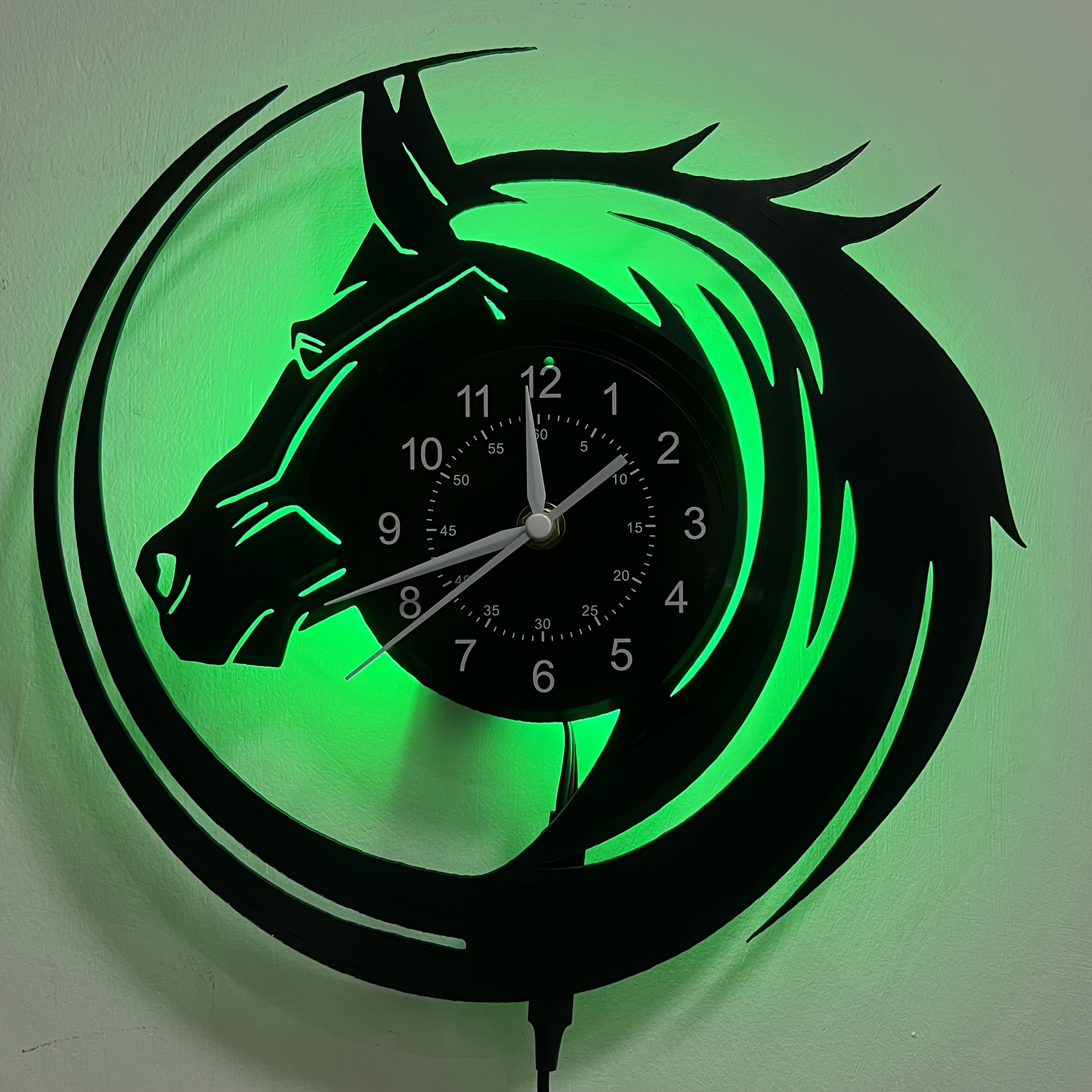 Luminous Vinyl Wall Clock Designed for Horse Enthusiasts, Perfect for Decorating Living Rooms And Bedrooms. an Ideal Gift for Birthdays And Christmas for Friends And Loved Ones. Note: Battery Not Included