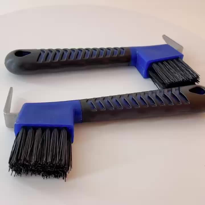 Comfortable Horse Hoof Grooming Tool - Horse Equestrian Brushing Cleaning Horse Hooves Home Work Boots Hoof Rasp Supplies - Durable Metal & Rubber - For Horse Owners & Equestrians - Suitable for Daily Hoof Care - Great Gift f