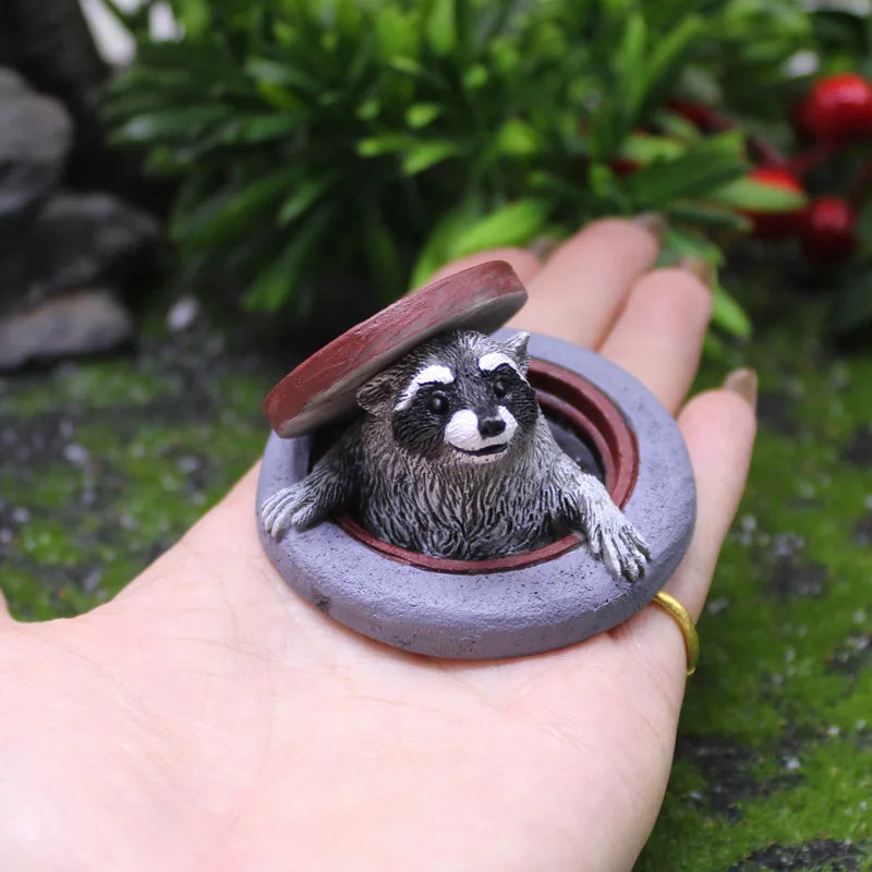 Spring Raccoon Ornaments Creative Garden & Courtyard Decor Simulated Animals Resin Tabletop Vase