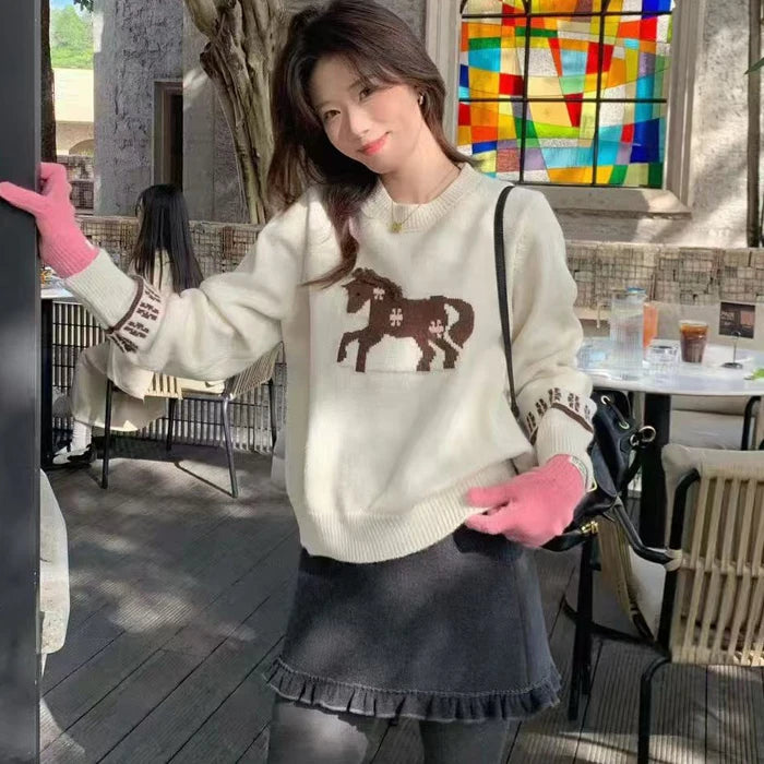 2026 Spring New Arrival Crew Neck Long Sleeve Custom Fit Horse Print Elegant Women Sweater