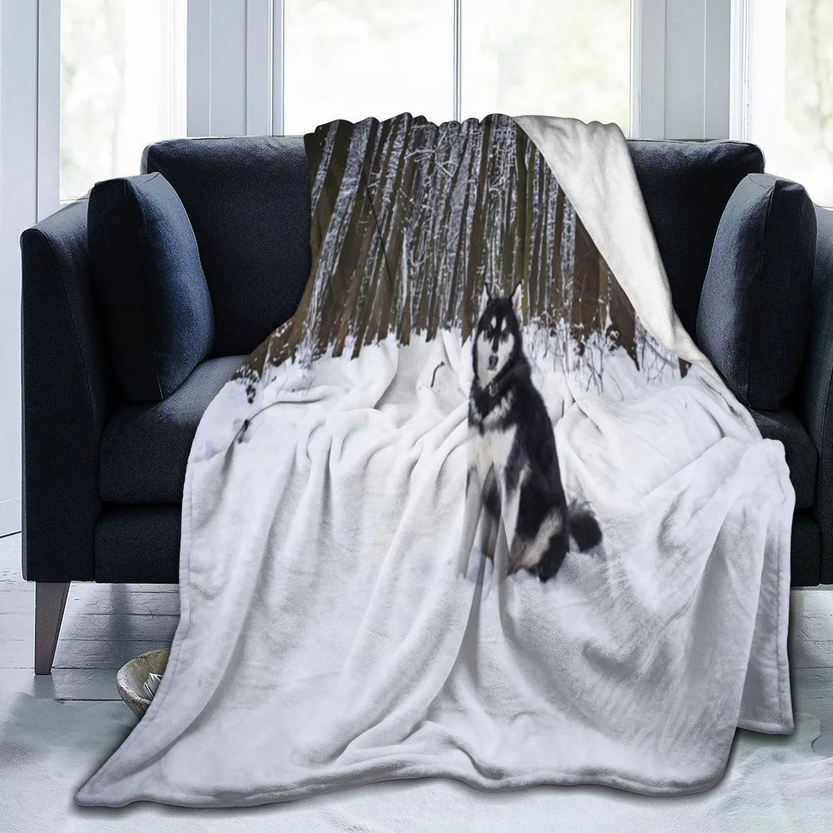 Alaskan Malamute Throw Blanket