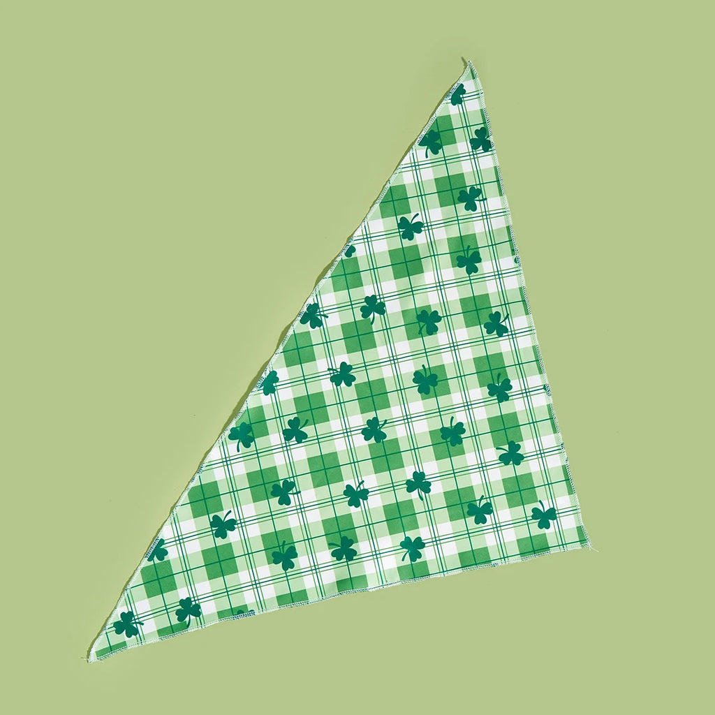 St Patricks Day Dog Cat Bandanas Small Medium Large Clovers Green Triangle Holiday Plaid Green Scarves for Small Medium Large Do