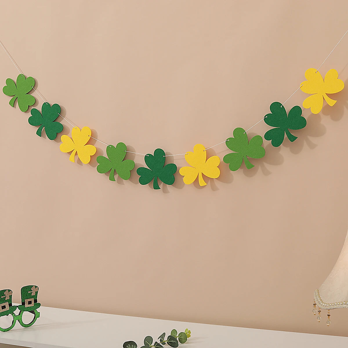 Irish St Patrick's Day felt dark green clover light green clover yellow fishtail clover pennant party decoration layout banner p