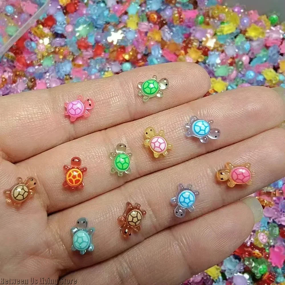 100 Mini Glowing Turtles - Resin Luminescent Figurines for Micro Landscapes & Fairy Garden Decor