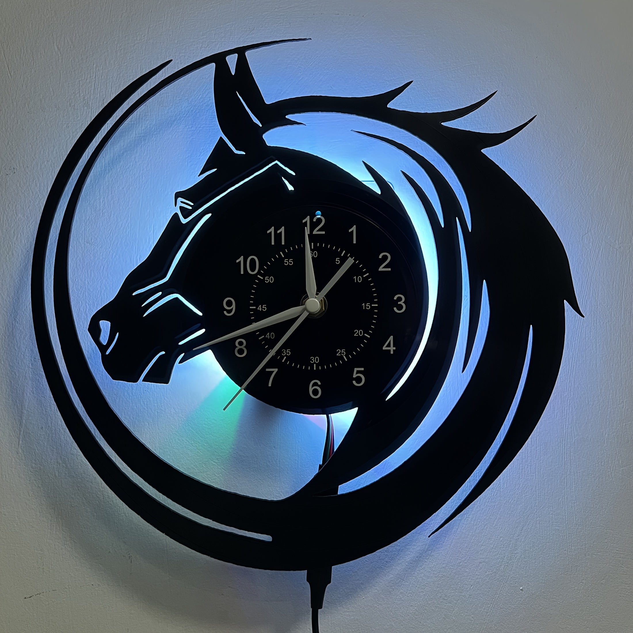 Luminous Vinyl Wall Clock Designed for Horse Enthusiasts, Perfect for Decorating Living Rooms And Bedrooms. an Ideal Gift for Birthdays And Christmas for Friends And Loved Ones. Note: Battery Not Included