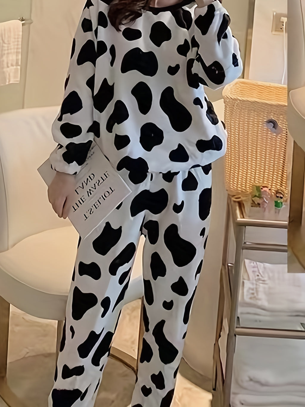 Teen's Cozy Cow Print Pajama Set - Cute Winter Long Sleeve Crew Neck Sleepwear, Hand Washable