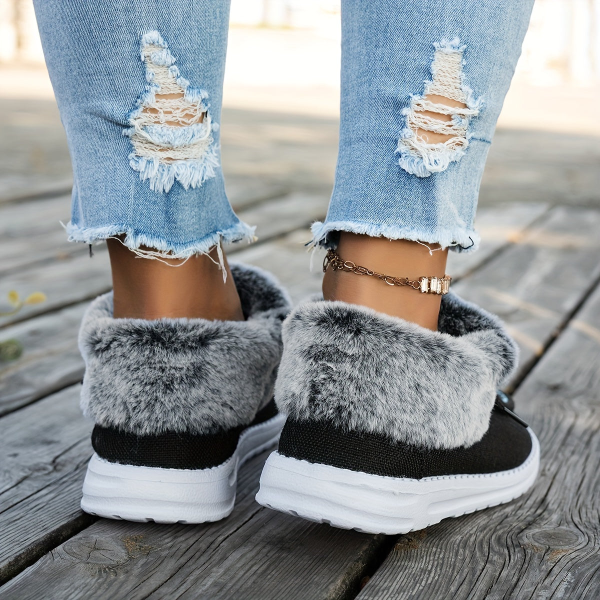 Velvet Horse Pattern Canvas Shoes - Women's Casual Round Head Elastic Strap Flat Sports Shoes with Breathable, Non-Slip, and Easy Wear Features - Perfect for Light Work and Daily Wear