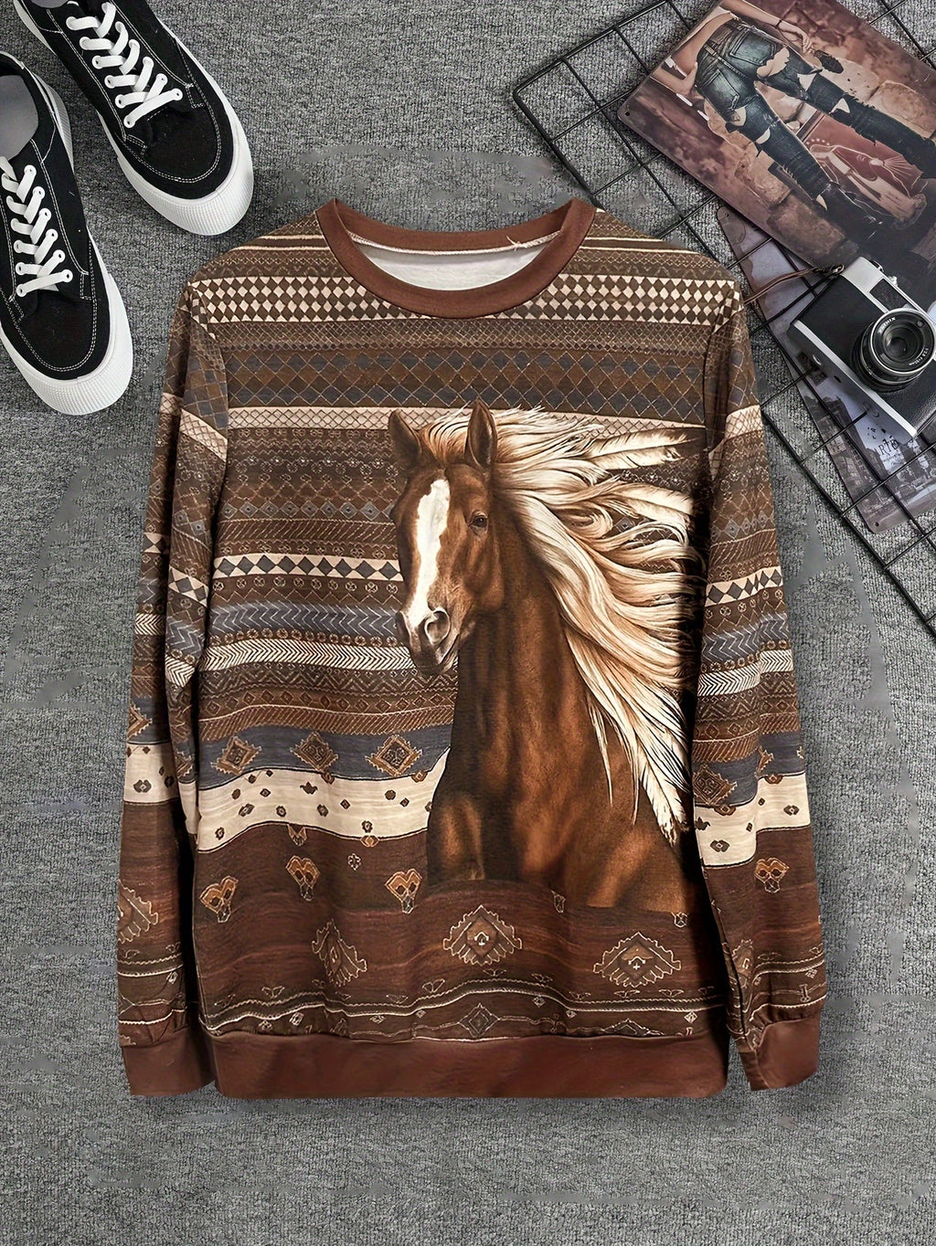 Elegant Horse Print Long Sleeve Sweatshirt - Cozy Polyester Crew Neck with Tribal Pattern, Machine Washable - Women's Casual Pullover